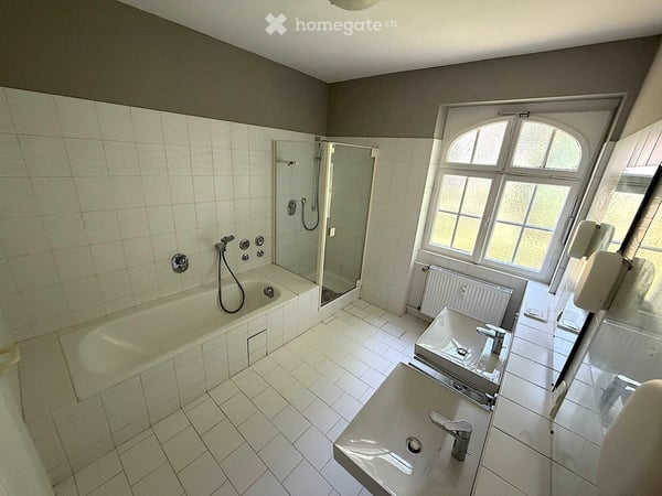 Nahe Basel/Riehen: Stilvolle 4-Zimmer-Wohnung in Gartenstadt-Villa mit Parklandschaft 18