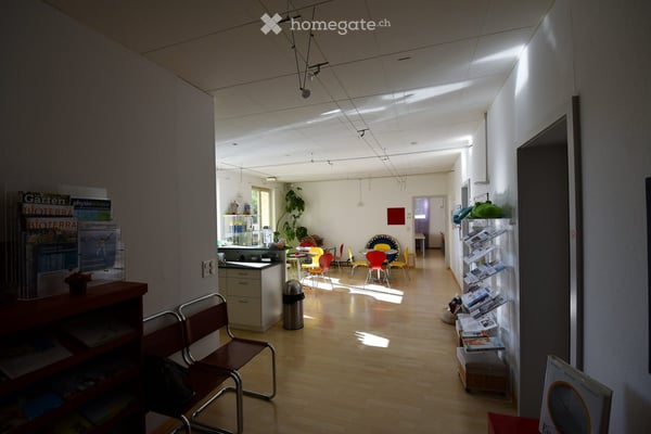 Vielseitige Gewerbe- und Verkaufsfläche im Altbau an zentraler Lage in Winterthur 3