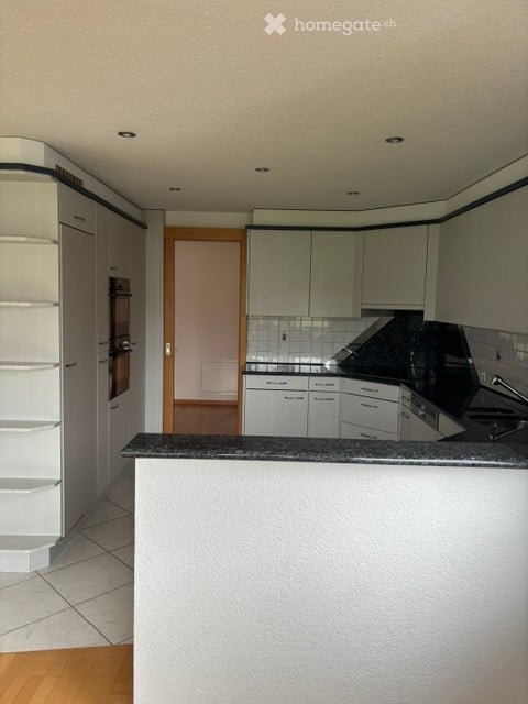 Helle und grosszügige 5.5-Zimmer-Wohnung mit Galerie zu vermieten 4