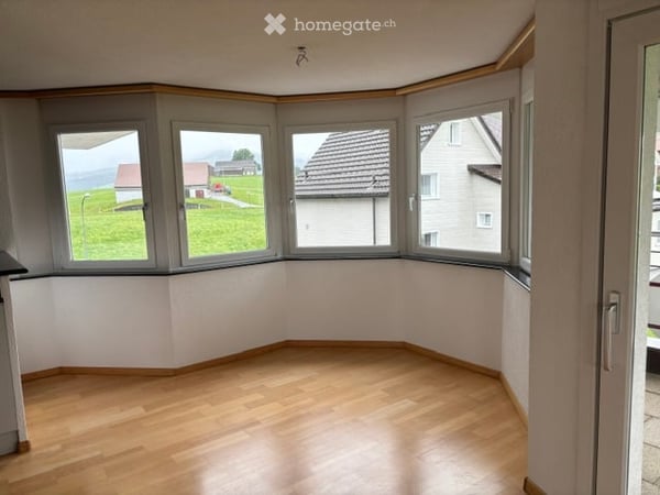 Helle und grosszügige 5.5-Zimmer-Wohnung mit Galerie zu vermieten 3