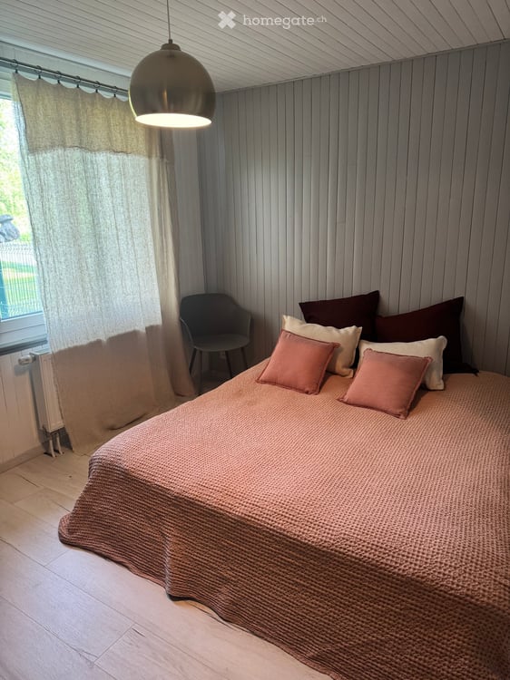 Charmant appartement de 3.5 pièces avec vue panoramique à Bullet 5