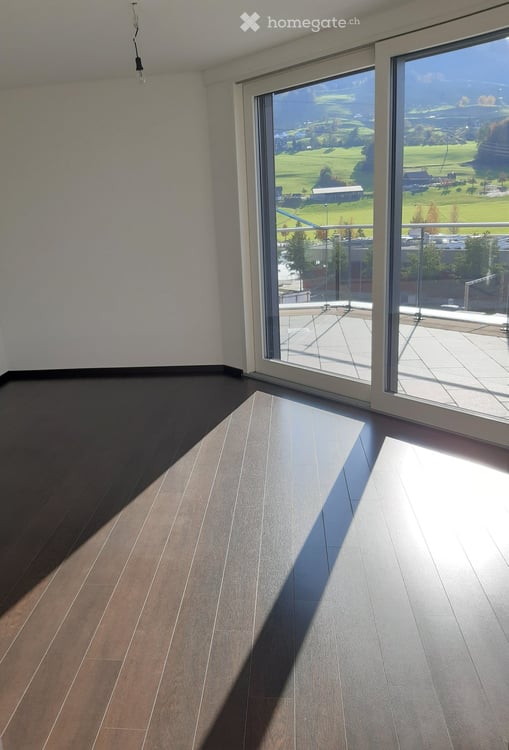 Helle 4.5-Zimmer-Wohnung mit traumhafter Aussicht in Wollerau 6
