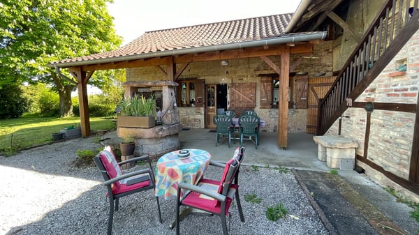 Charmantes Bauernhaus aus dem 19. Jahrhundert in Romenay, Frankreich 1