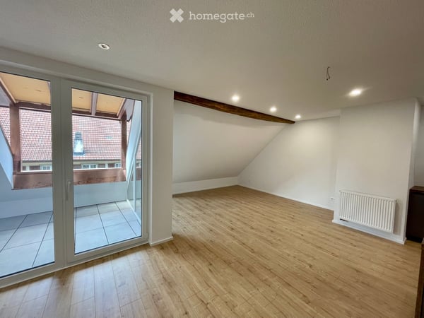 Moderne wunderschöne Maisonett-Wohnung Mitten im Städli von Neunkirch mit Balkon 3