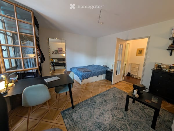 Charmant studio de 1.5 pièces au cœur de la vielle ville de Genève 2