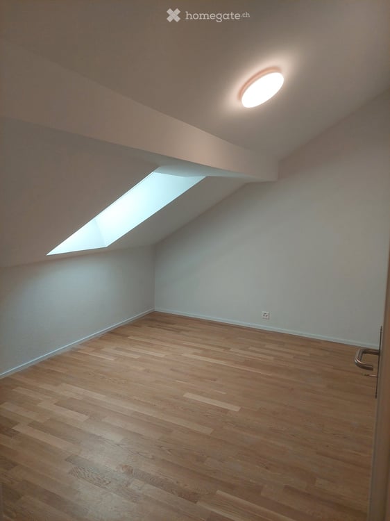 Appartement mansardé de 3,5 pièces à louer – Châtel-Saint-Denis 5