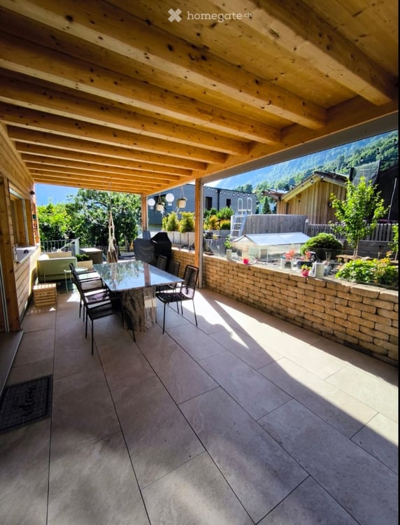 Modernes Einfamilienhaus mit Bergpanorama und Seesicht 9