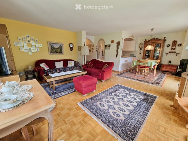 Liebevolle 4½-Zimmerwohnung mit traumhafter Aussicht ins Taminatalin Valens 4