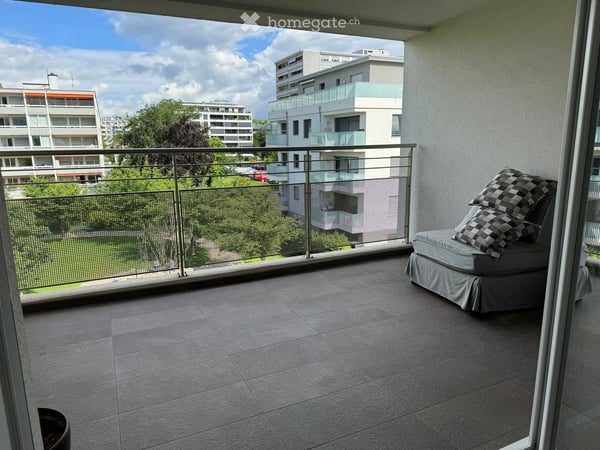 Appartement de 5 pièces à Thônex 2