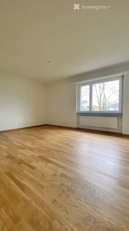 Helle 3 ½-Zimmerwohnung mit Aussicht – frisch saniert, per sofort verfügbar 3