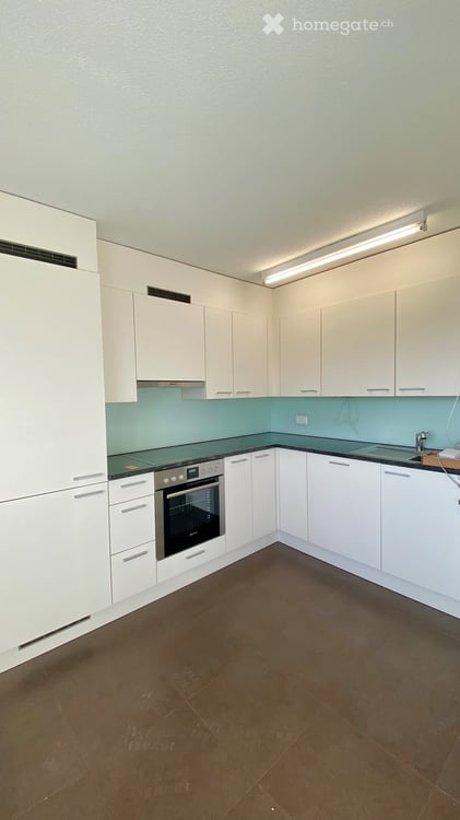 Helle 3 ½-Zimmerwohnung mit Aussicht – frisch saniert, per sofort verfügbar 4