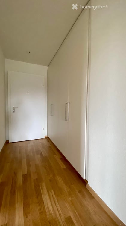 Helle 3 ½-Zimmerwohnung mit Aussicht – frisch saniert, per sofort verfügbar 2