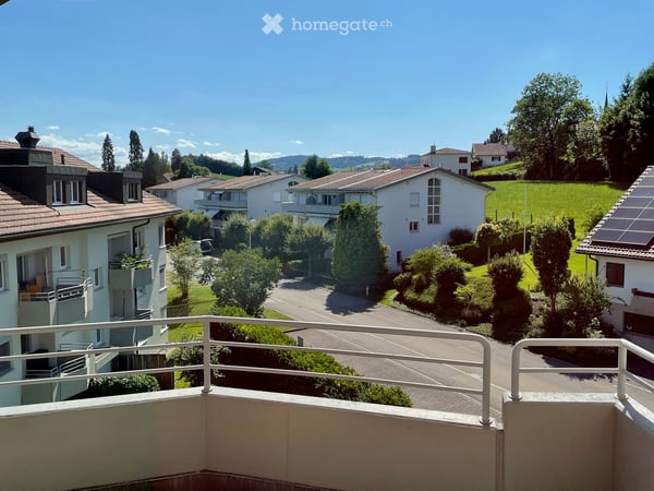 Charmante Dachwohnung mit Cheminée und Abendsonne 4