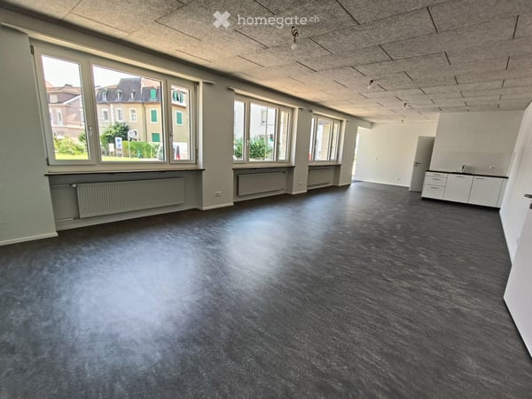 Gewerbefläche / Ladenlokal an der Binningerstrasse 24a in Allschwil 2