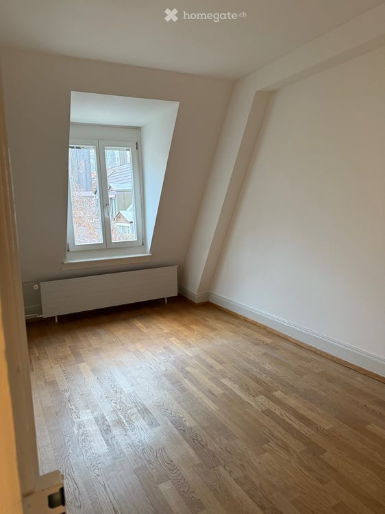 Charmante 3-Zimmer-Dachwohnung im Altbau – Zürich Wiedikon 6