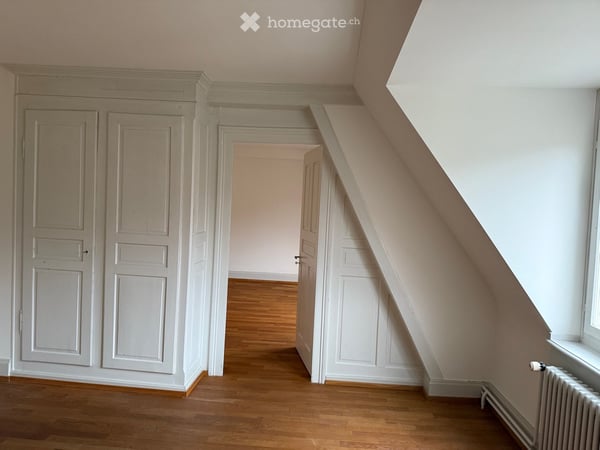 Charmante 3-Zimmer-Dachwohnung im Altbau – Zürich Wiedikon 7