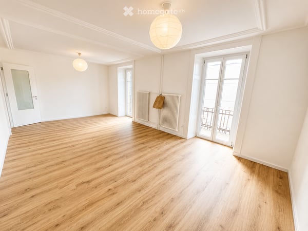 Spacieux appartement de 5.5 pièces au Chemin des Grands-Pins, Neuchâtel 1