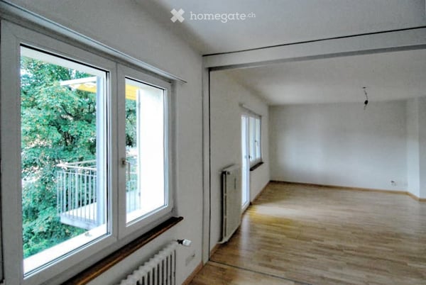 4.5-Zimmer-Wohnung mit hochwertigem Innenausbau, grosszügigem Balkon & eigenem Waschtrockner 4