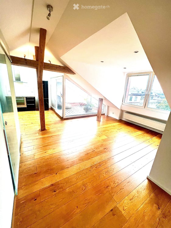 Moderne 1.5-Zimmer-Wohnung mit Balkon und schöner Aussicht in Zürich 8008 6