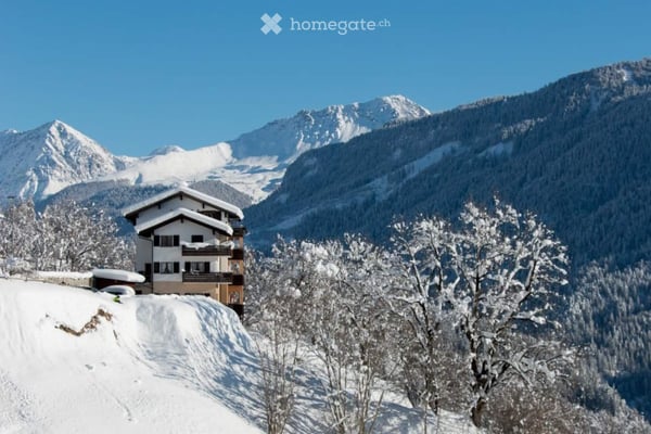 Grosszügige und ruhige 2.5 Zimmer Wohnung mit bezaubernder Aussicht 5