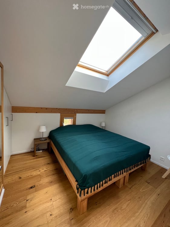 Charming 4.5-Room Attic Apartment with Stunning Mountain Views in Flims 7