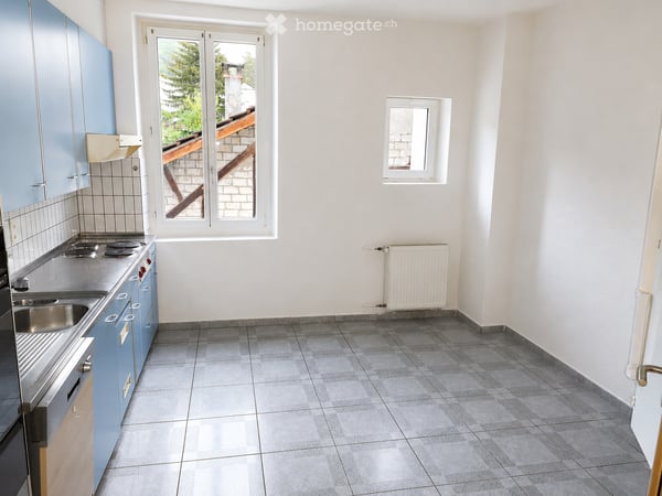 Geräumige 4.5-Zimmer-Wohnung im ruhigen Beringen 3