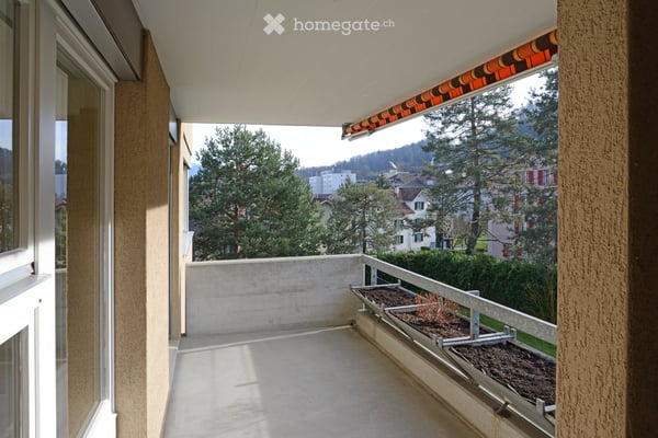 Helle 3.5-Zimmer-Wohnung mit Balkon im grünen Matthofpark, Luzern 8