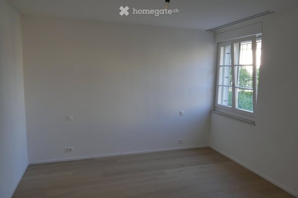 Charmante 2.5-Zimmer-Wohnung an der Schifflände in Erlenbach ZH 3