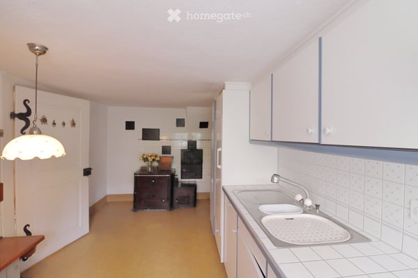 Charmantes Mittelhaus mit Potenzial an absolut zentraler Lage in Rüschlikon zu verkaufen 5
