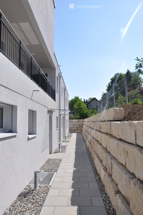 Erstklassige, topmoderne 2,5-Zimmer Wohnung mit sonniger Gartenterrasse 3