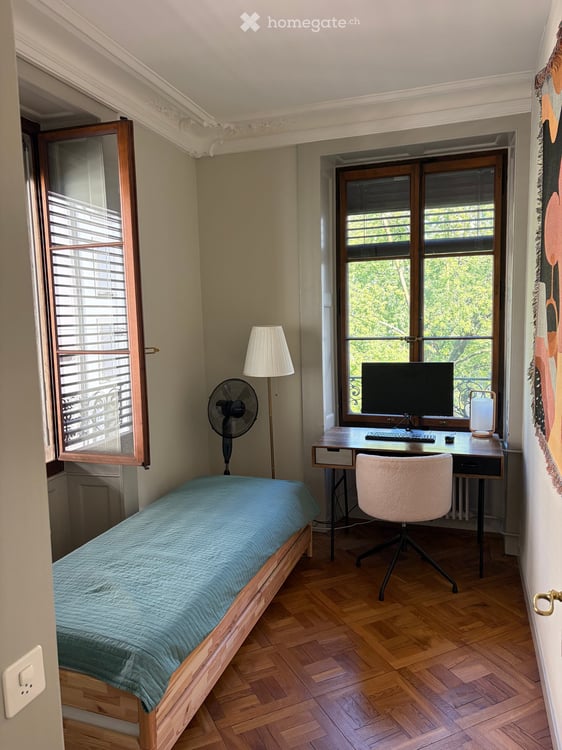 Charming 4-Room Apartment with Balcony at Place De-Grenus, Geneva 12