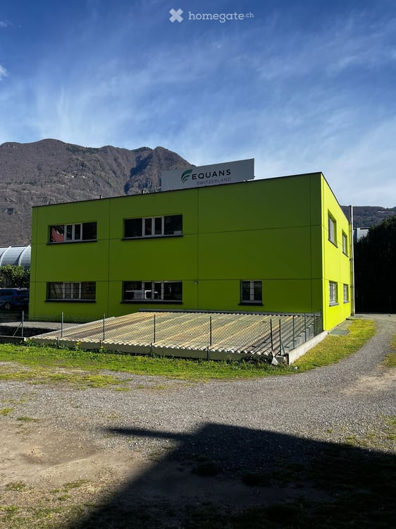 Spazio commerciale a Bellinzona - Carasso 2