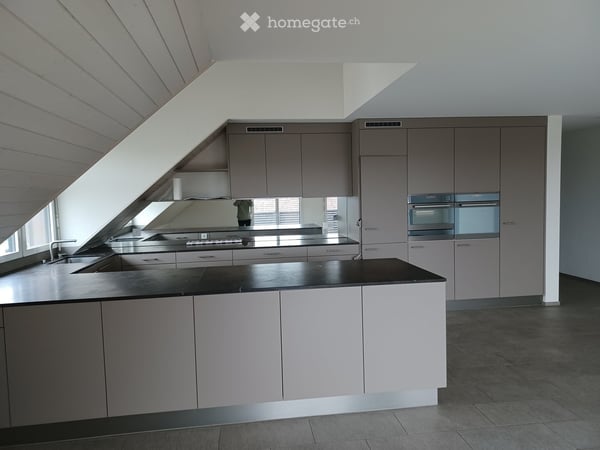 Helle 3.5-Zimmer-Wohnung mit Balkon in Obfelden 3