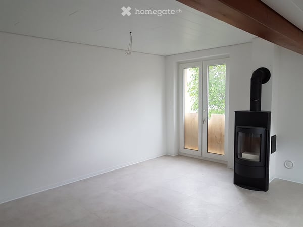 Appartement attique lumineux de 2.5 pièces à Fleurier 5