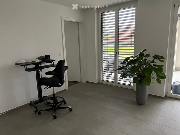 Moderne 2.5-Zimmer-Garten-Wohnung im Erdgeschoss an erstklassiger Lage in Winterthur-Seen 3