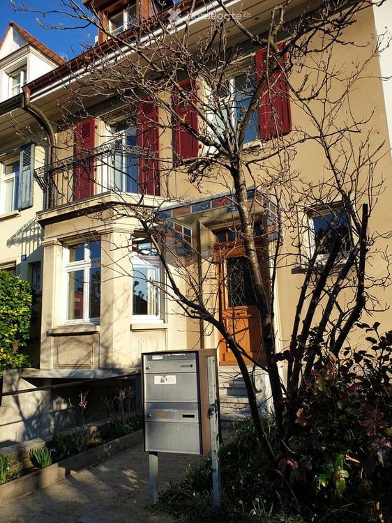 Frisch renovierte 5-Zimmer-Maisonettewohnung (Altbau) im Gotthelfquartier 1