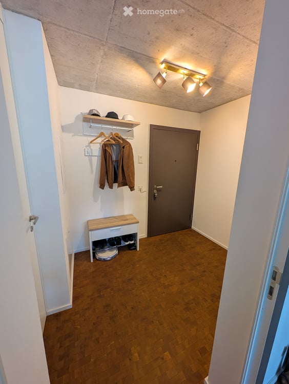 Moderne 2.5-Zimmer-Wohnung im 3. Stock mit grossem Wintergarten an ruhiger Lage in Pfäffikon ZH 6