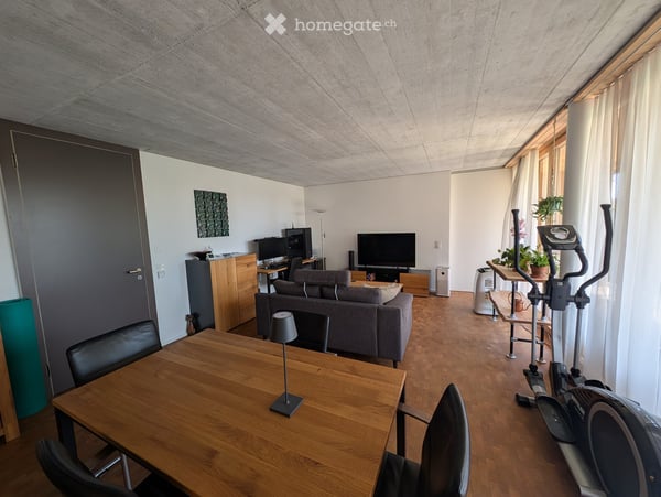 Moderne 2.5-Zimmer-Wohnung im 3. Stock mit grossem Wintergarten an ruhiger Lage in Pfäffikon ZH 3