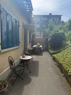 Grosszügige Stadtwohnung im Grünen 13