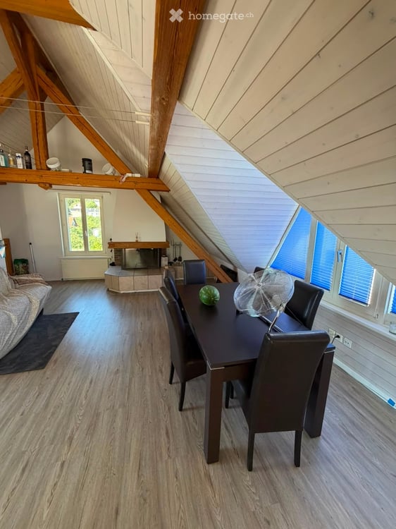 Helle 4.5-Zimmer-Wohnung mit Balkon in Birmenstorf AG 2