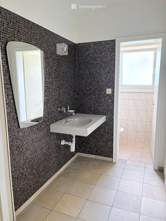 Helle 4.5-Zimmer-Wohnung mit Balkon in Bülach 4