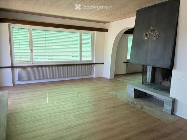 Helle 4.5-Zimmer-Wohnung mit Balkon in Bülach 3