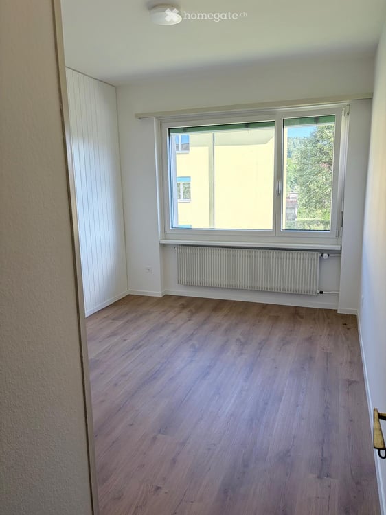 Helle 4.5-Zimmer-Wohnung mit Balkon in Bülach 7