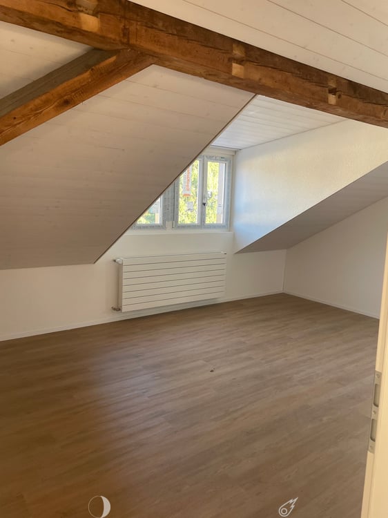 Charmante 4.5-Zimmer-Maisonette-Wohnung in historischem Gebäude 4