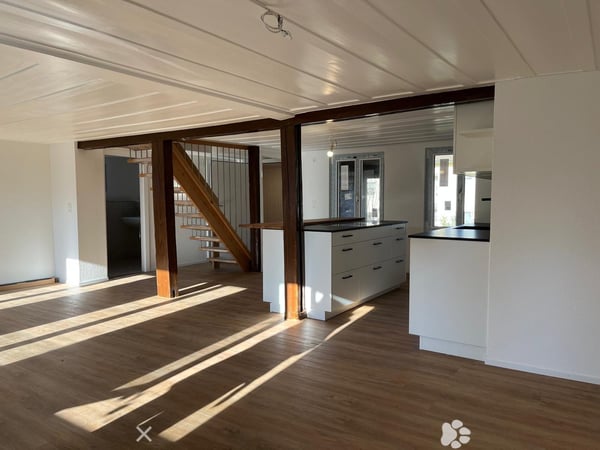 Charmante 4.5-Zimmer-Maisonette-Wohnung in historischem Gebäude 2