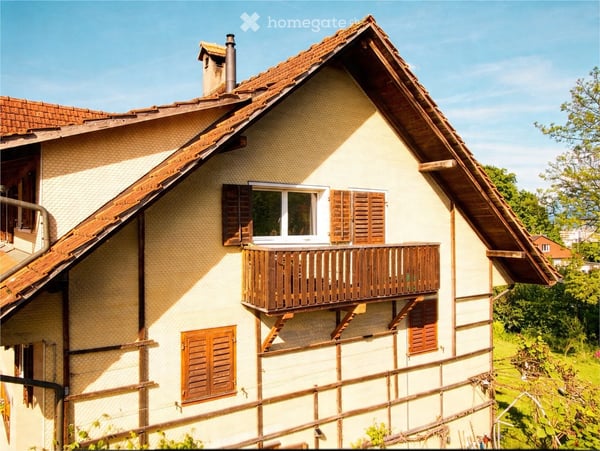 Charmante Attikawohnung mit Cheminée – …