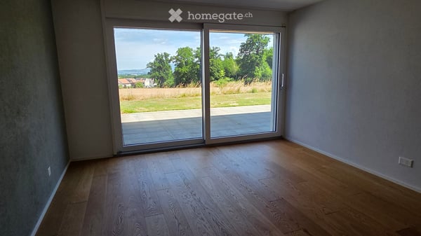 Wohnung mit Hobbyraum und grossem Garten in Schönenbuch 12
