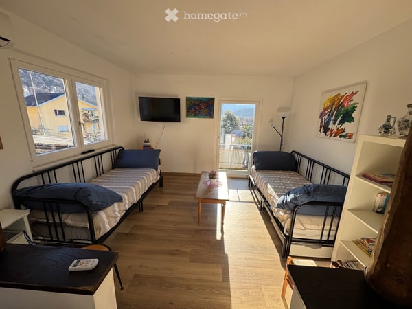 Piccola Casa indipendente a Tegna – Charme ticinese con giardino e vista montagna 9