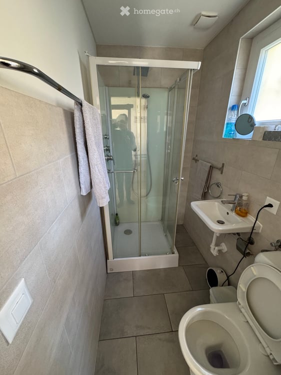 Piccola Casa indipendente a Tegna – Charme ticinese con giardino e vista montagna 4