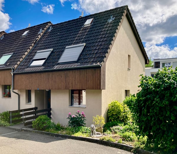 5.5-Zimmer-Reiheneckhaus in familienfreundlicher, zentraler Wohnzone 2